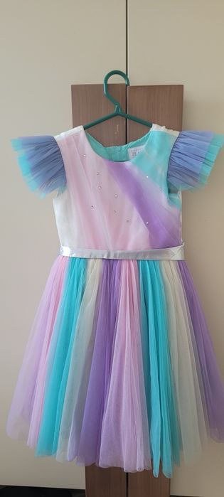 Платье нарядное для девочек 4-5 лет