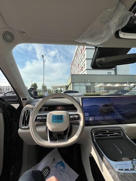 Geely M9 eng full pazitsiya