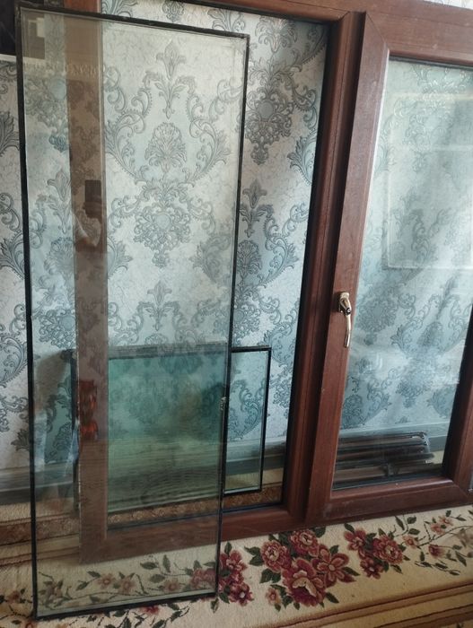 Oyna akfa engelberg oynasi 2.3smlik Holati yaxshi Tel.qilila kelishamz