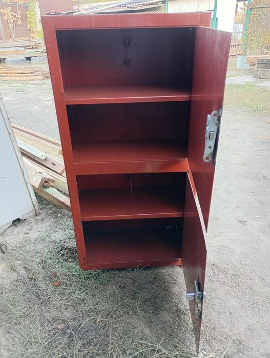 Сейф металический