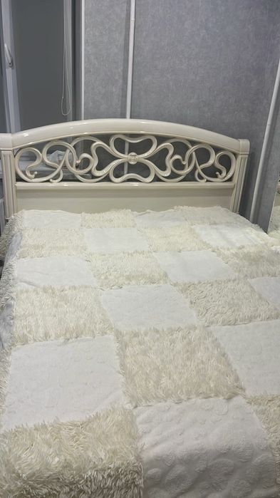 Продам  кровать  двуспальную