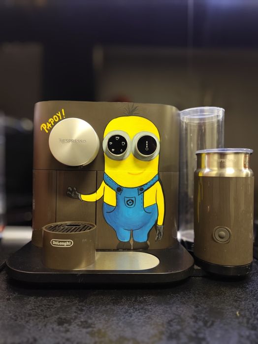 Espressor DeLonghi Nespresso Expert Personalizat Manual Minions