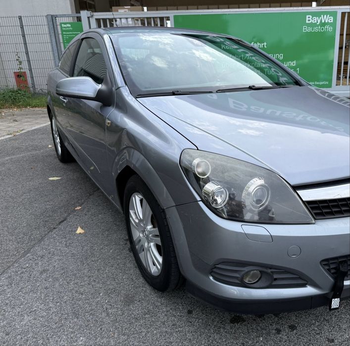 Opel Astra GTC 1.8 Benzină  140 cp– 2009