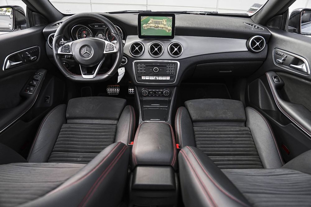 Mercedes-Benz CLA 200