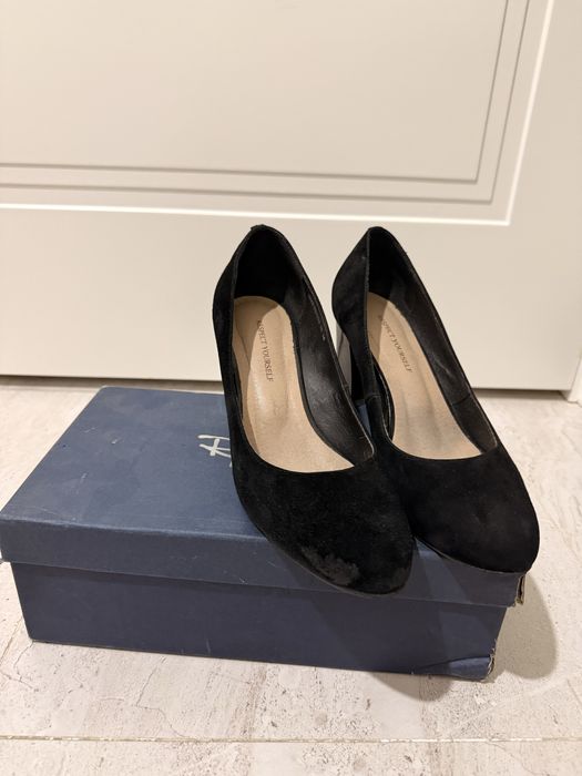 Аяққа ыңғалы туфли