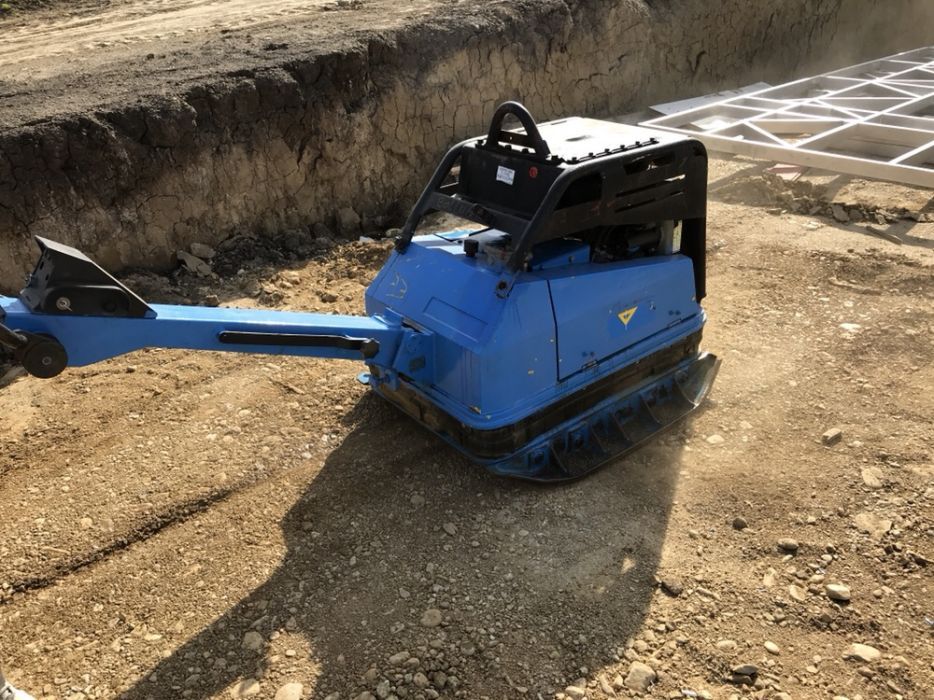 Inchirieri utilaje, dumper,excavator,utilaje constructii diferite