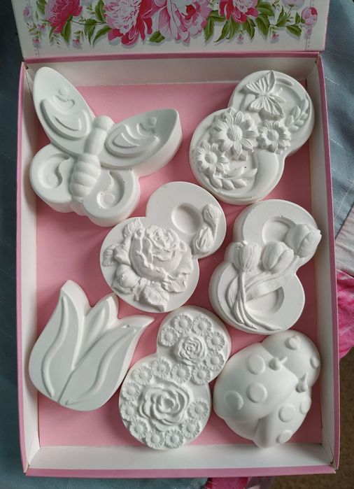 Фигурки раскраски для детей. На 8 марта