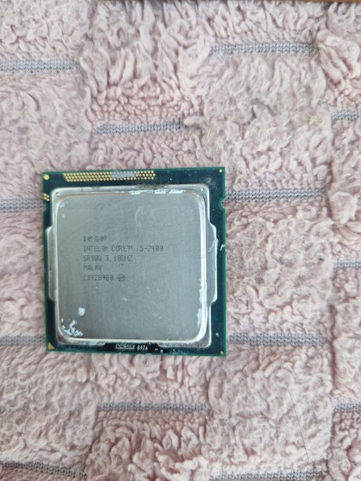 Vînd Xbox one x și un PC