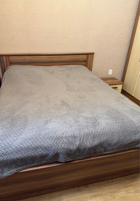 Спальний гарнитур