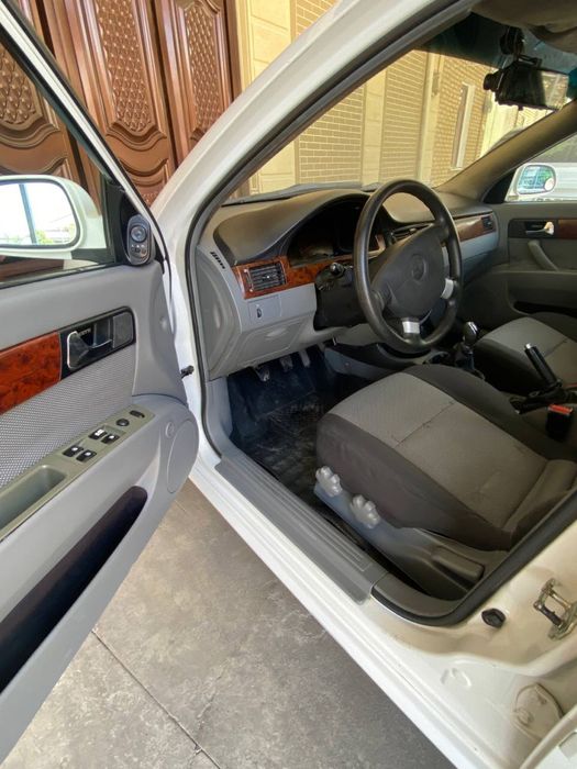 Chevrolet Lacetti / Gentra 2011 — 2