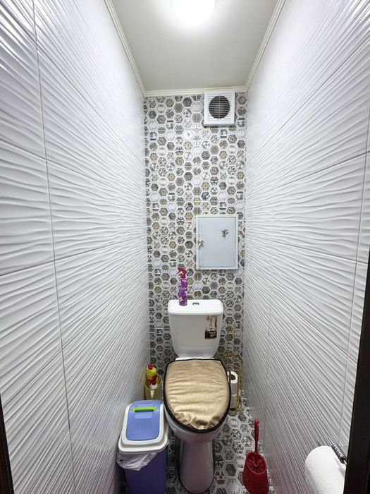 Продается 4 комнатная квартира.Мирзо Улугбекский район. Массив ТТЗ-4