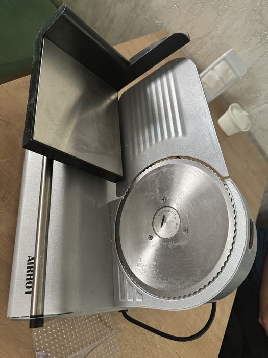 Резска для колбасы и сыра