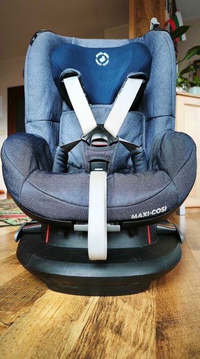 Детско столче за кола