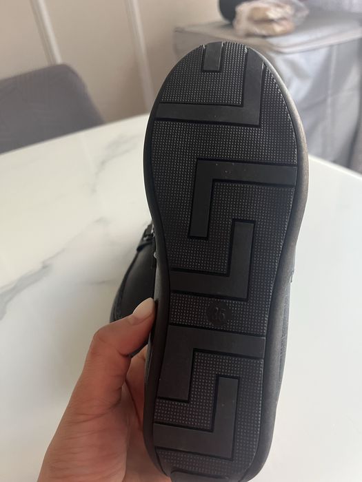 Продам туфли на мальчика