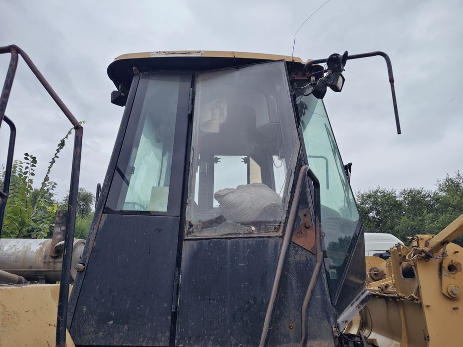 Погрузчик CAT 966