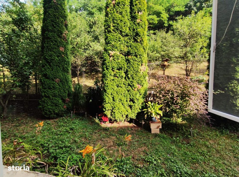 Apartament finisat 3 camere , 53 m , Zona linistita sub Padure , parca
