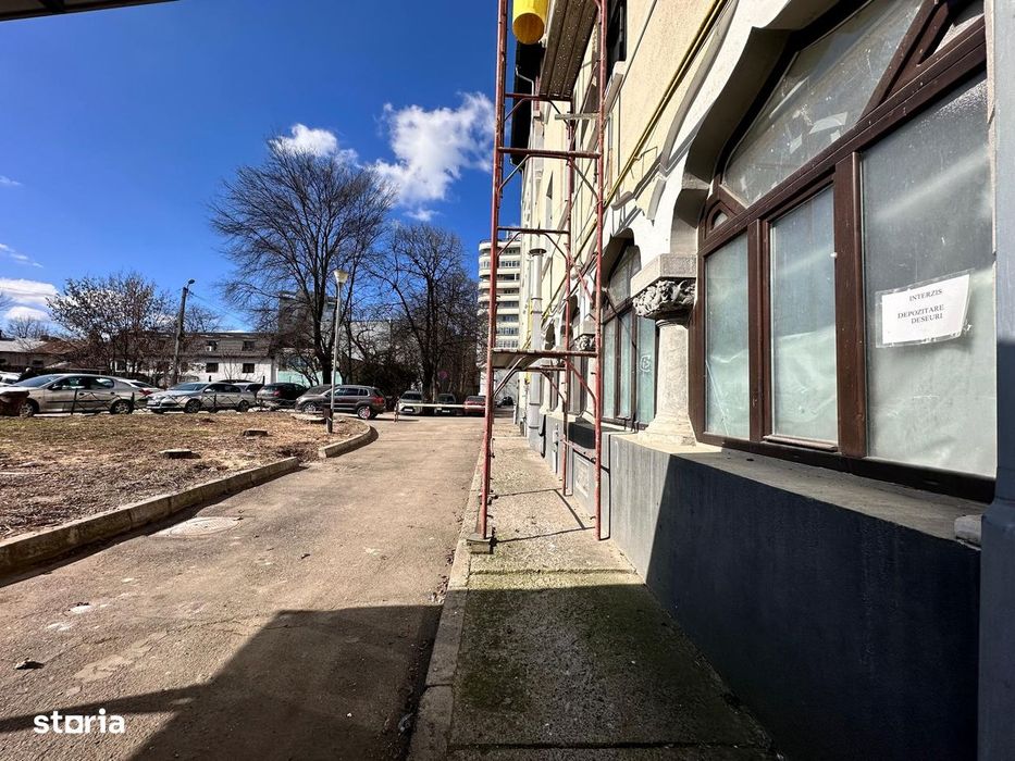 Spatiu parter, sursa apa in el, 13mp, centru, Cuza Voda