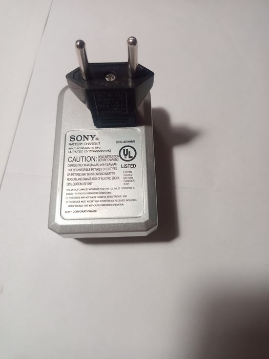 Зарядное устройство батареек Sony типа ААА и АА