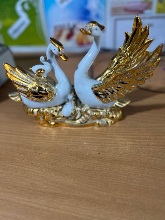 Лебеди подарок феншуй  сувенир