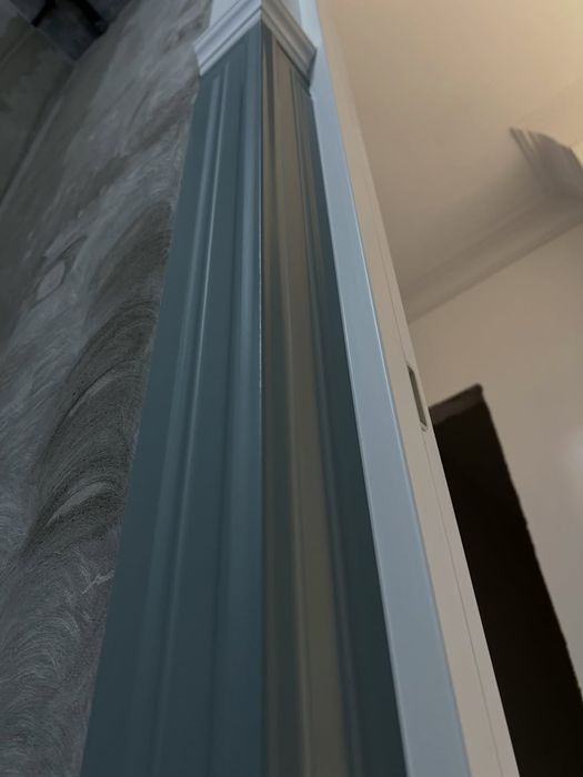 Плиточник, кафельщик.