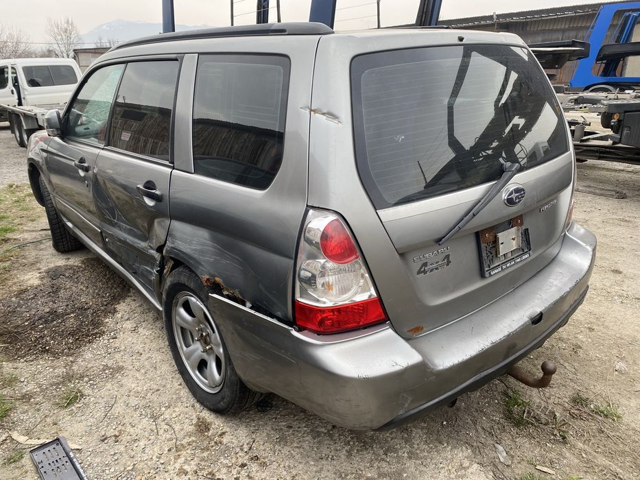 Subaru Forester 2.0 бензин на части 170 000 км.