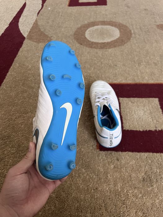 Оригиналный NIKE Бутсы сотилади