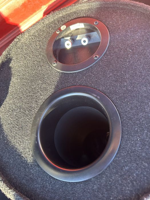 Продавам Бас каса Alpine