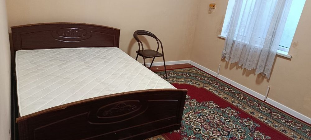Аренда квартира.  Уй ховлили ижарага берилади. Янги қурилган. 4 хона.