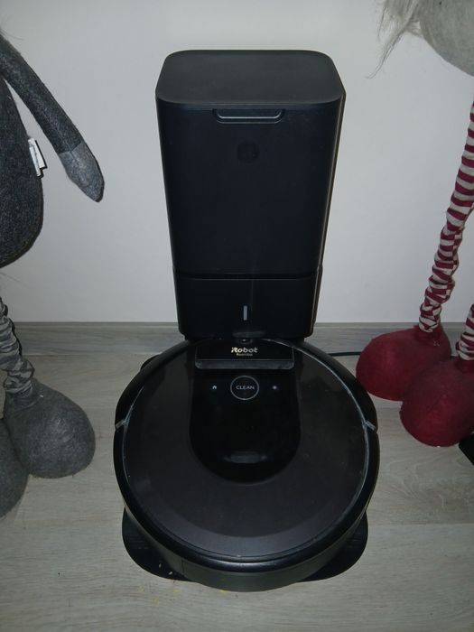 Продавам iRobot Roomba Combo i8+