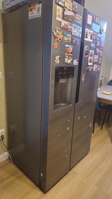 Frigider lg side by side GSL361ICEZ