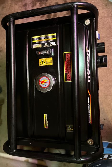 Продам бензогенератор HUTER