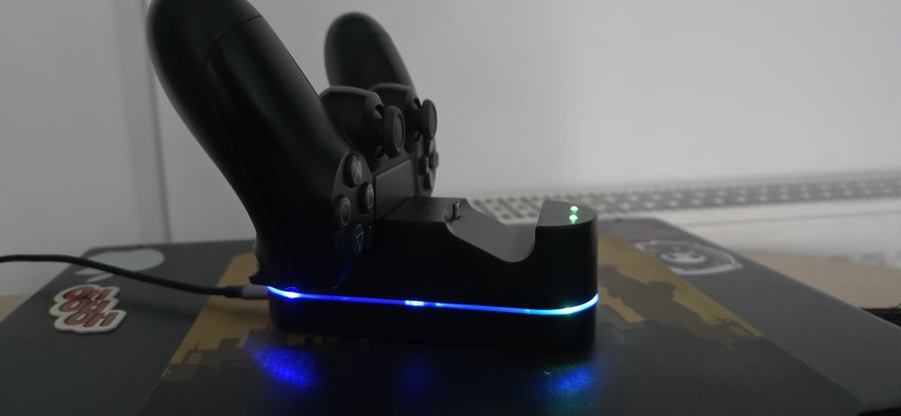 Playstation 4 1Tb plus 6 jocuri