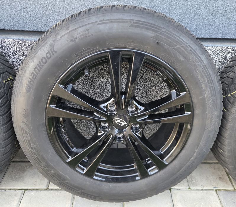 Jante R17 Kia Sportage Nq5 Hyundai Tucson Nx4 Anvelope iarna 215 65 R17 Senzori presiune
