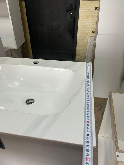 Тумба с раквиной