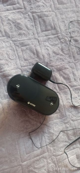 Радио часы фирма Vitek