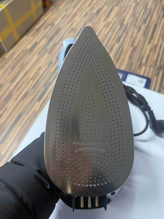 Fier de calcat fara fir Rowenta Freemove Force 2800W