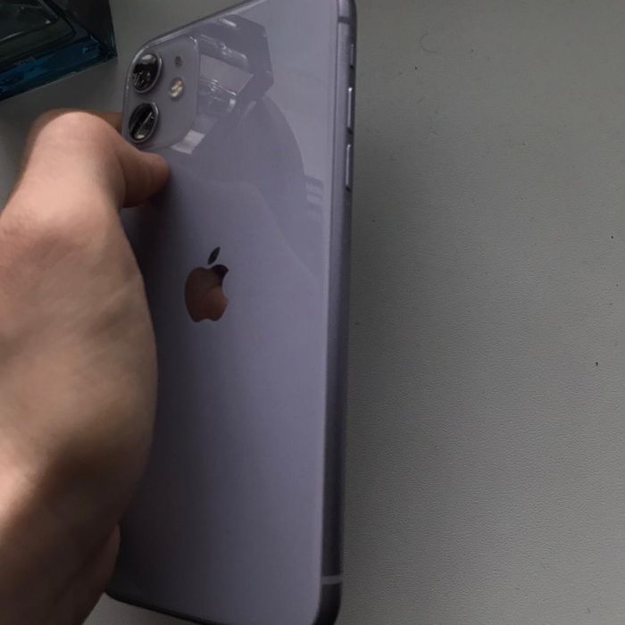 Айфон 11 в хорошем сост