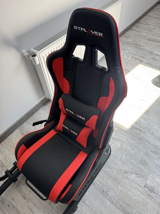 Vand scaun gaming cu boxe pt volan pedale si schimbator de viteze
