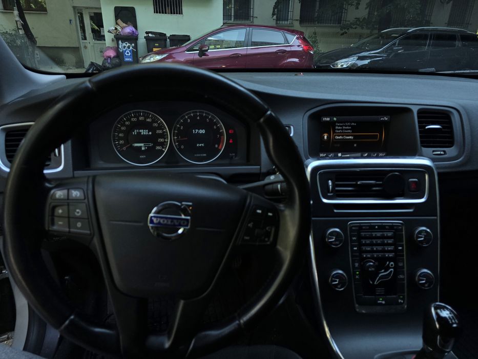 Volvo S60 T3 2012