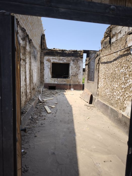 Yer narxida sotiladi umumiy maydoni 10 sotix