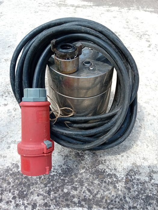 Pompă submersibilă trifazică