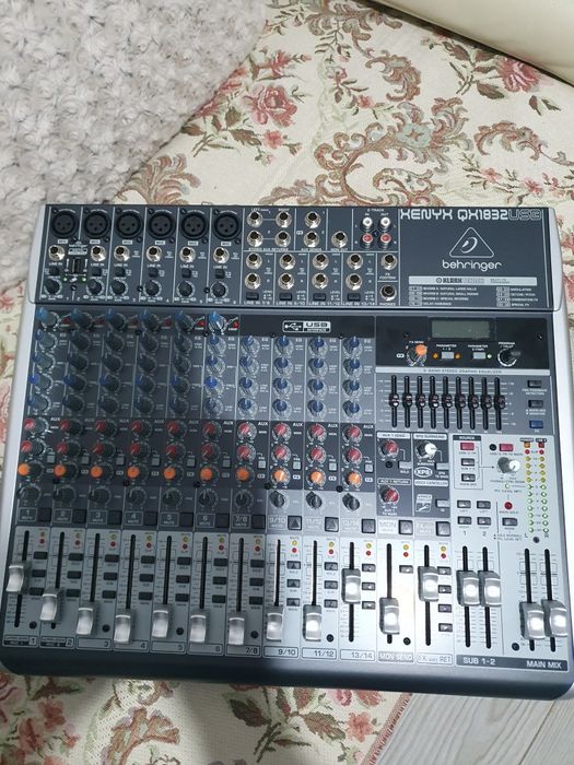 Mixer behringer qx 1832fx nou