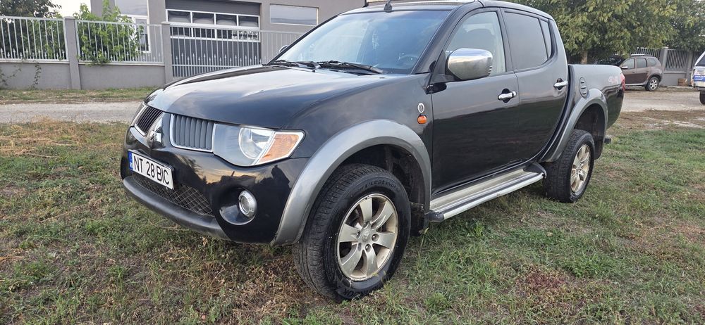 Mitsubishi l200 climatronic  4x4