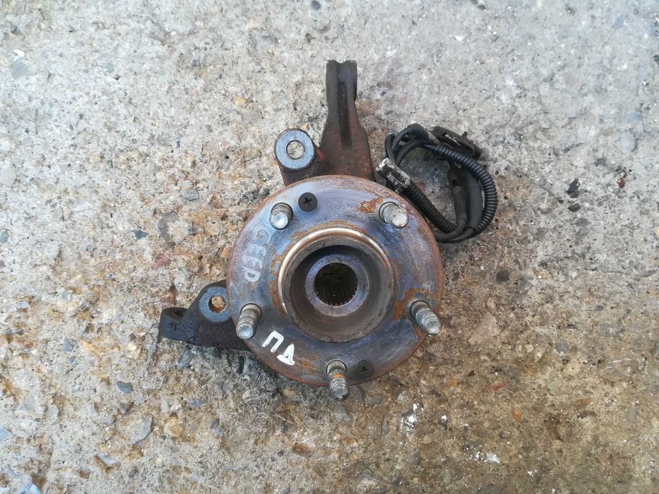 Шенкели Kia Ceed Hyundai i30 Киа Сийд Сиид (ляв десен шенкел главина)