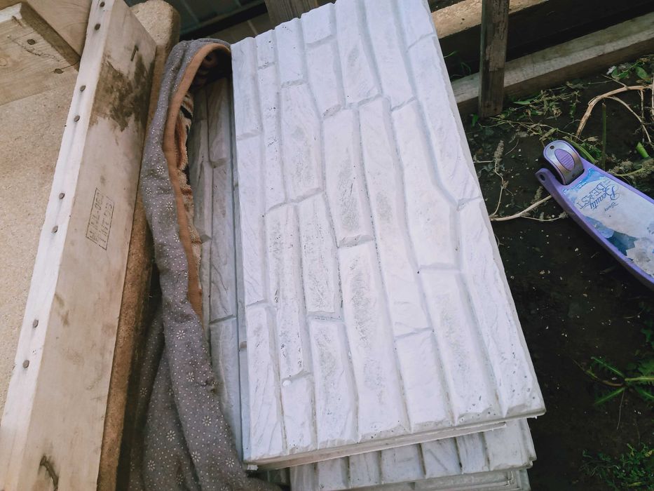 Фасадные панели для цоколя дикий камень