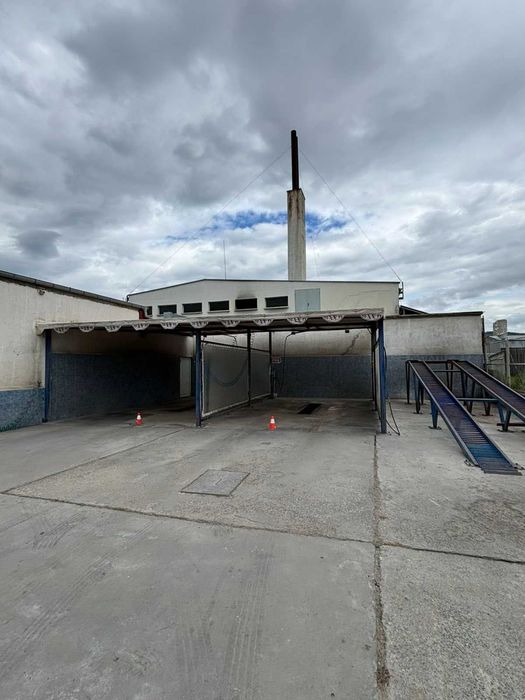 Дава се под наем Промишлена сграда в Стара Загора, Център - 600 кв.м за 1020 € - Снимка #1