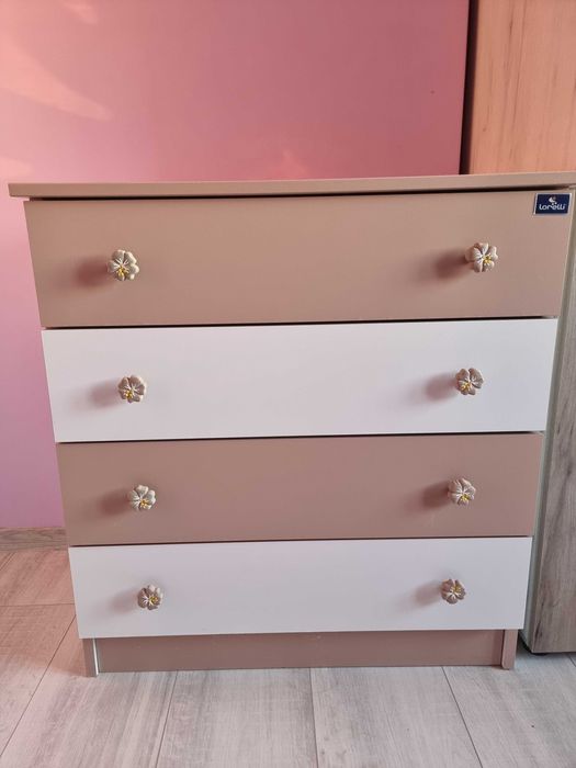 Бебешко легло люлка със скрин и матрак Dormeo. Бебешка кошара.