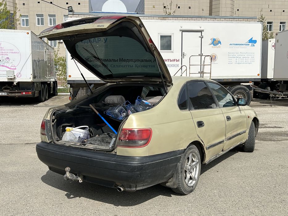Тойота карина е сатылады,сел и поехал