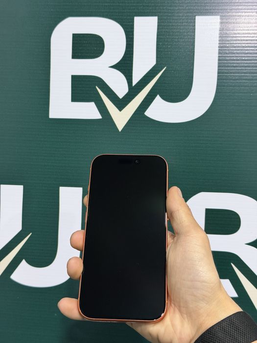 iphone 17 Pro Orange