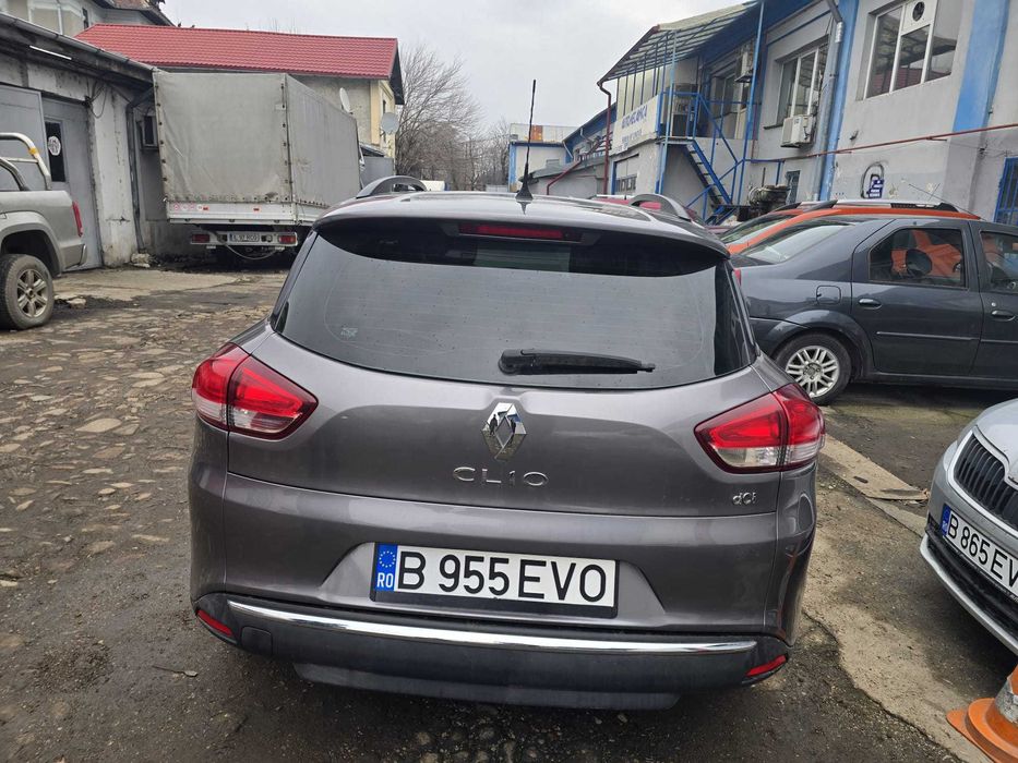 UBER/BOLT De inchiriat Renault Clio Break